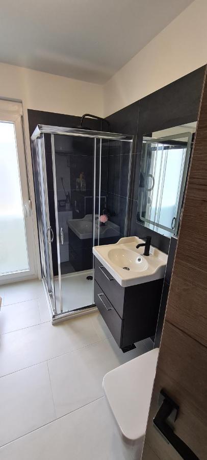 Apartments House Novel Новаля Екстер'єр фото
