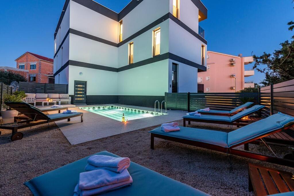 Apartments House Novel Новаля Екстер'єр фото